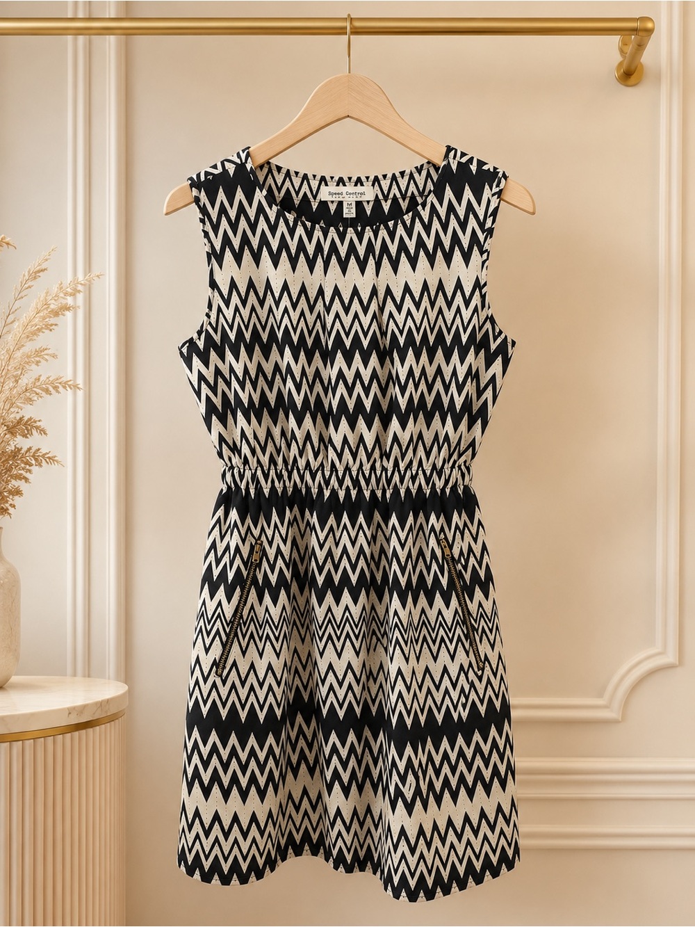 Speed Control New York Chevron Romper Black Ivory Gold Size M